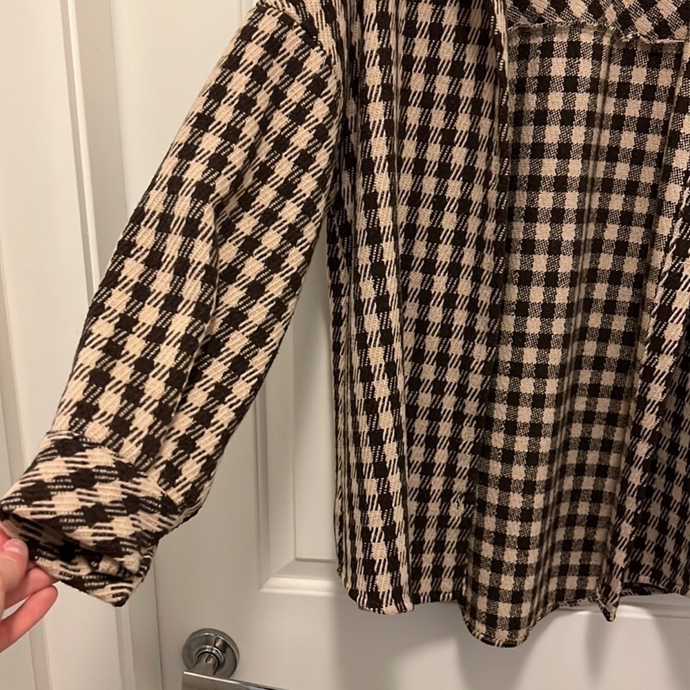 Missguided Oversized Shacket - Picture 2 of 4